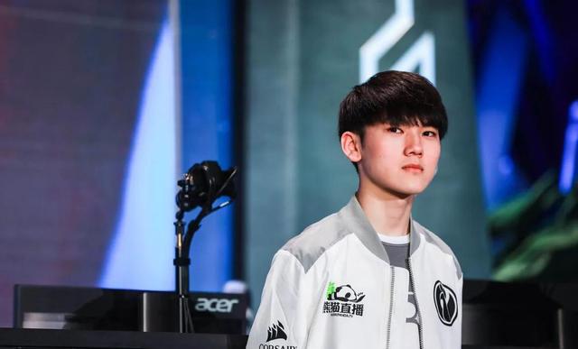 包含S赛选手爆冷获胜,专家预测失准的词条 包含S赛选手爆冷获胜,专家预测失准的词条