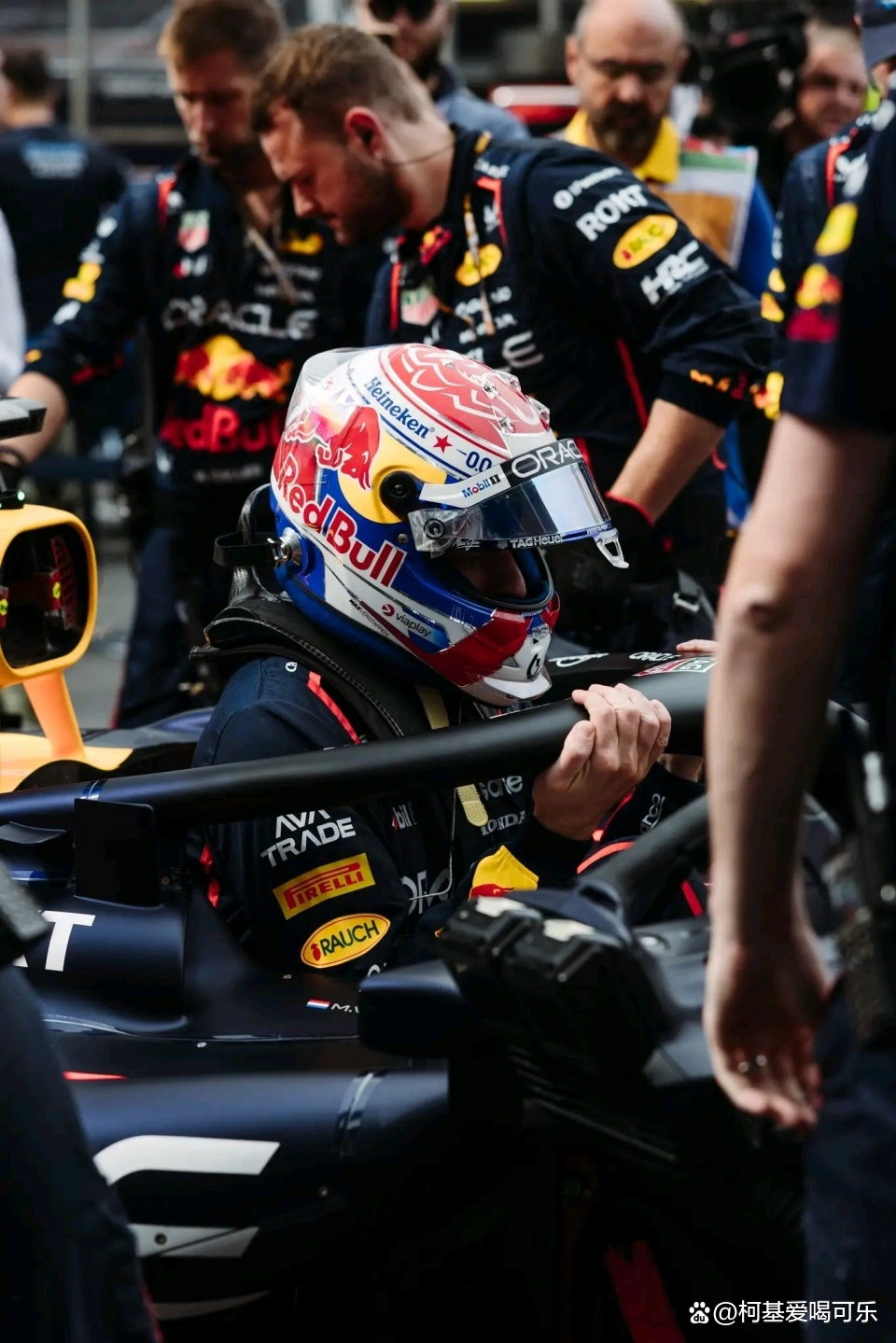 迈凯伦逆转梅赛德斯,维斯塔潘状态火热 迈凯伦逆转梅赛德斯,维斯塔潘状态火热