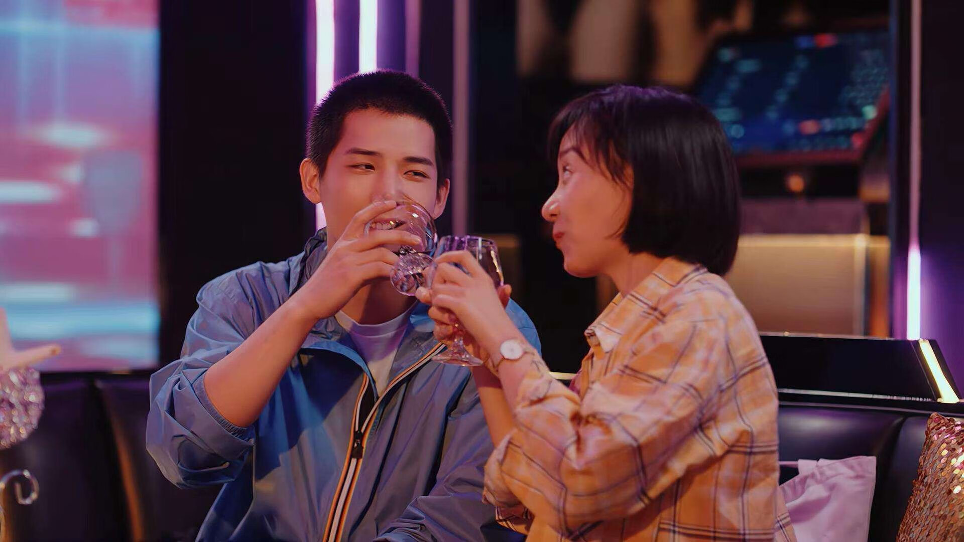 迪巴拉救赎夜！莱比锡攻克诺坎普