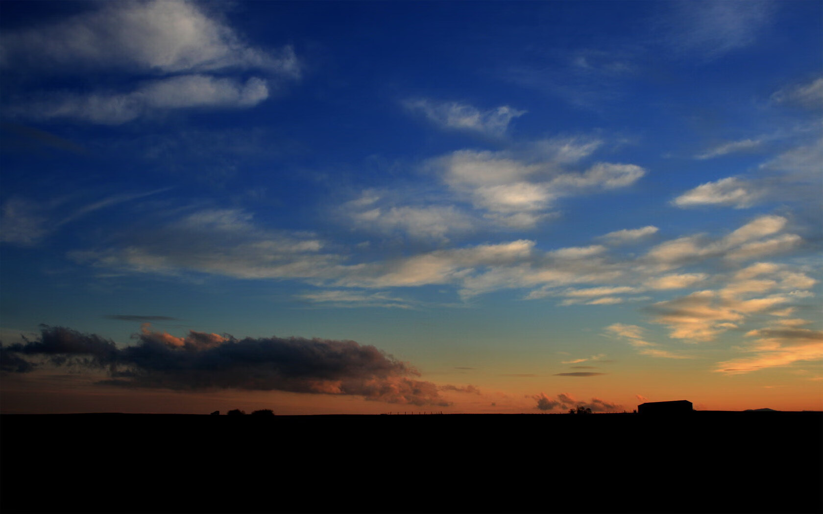 唯一性战役，若日尼奥攻防转换核心驱动，哥伦比亚国家队强势征服曼城