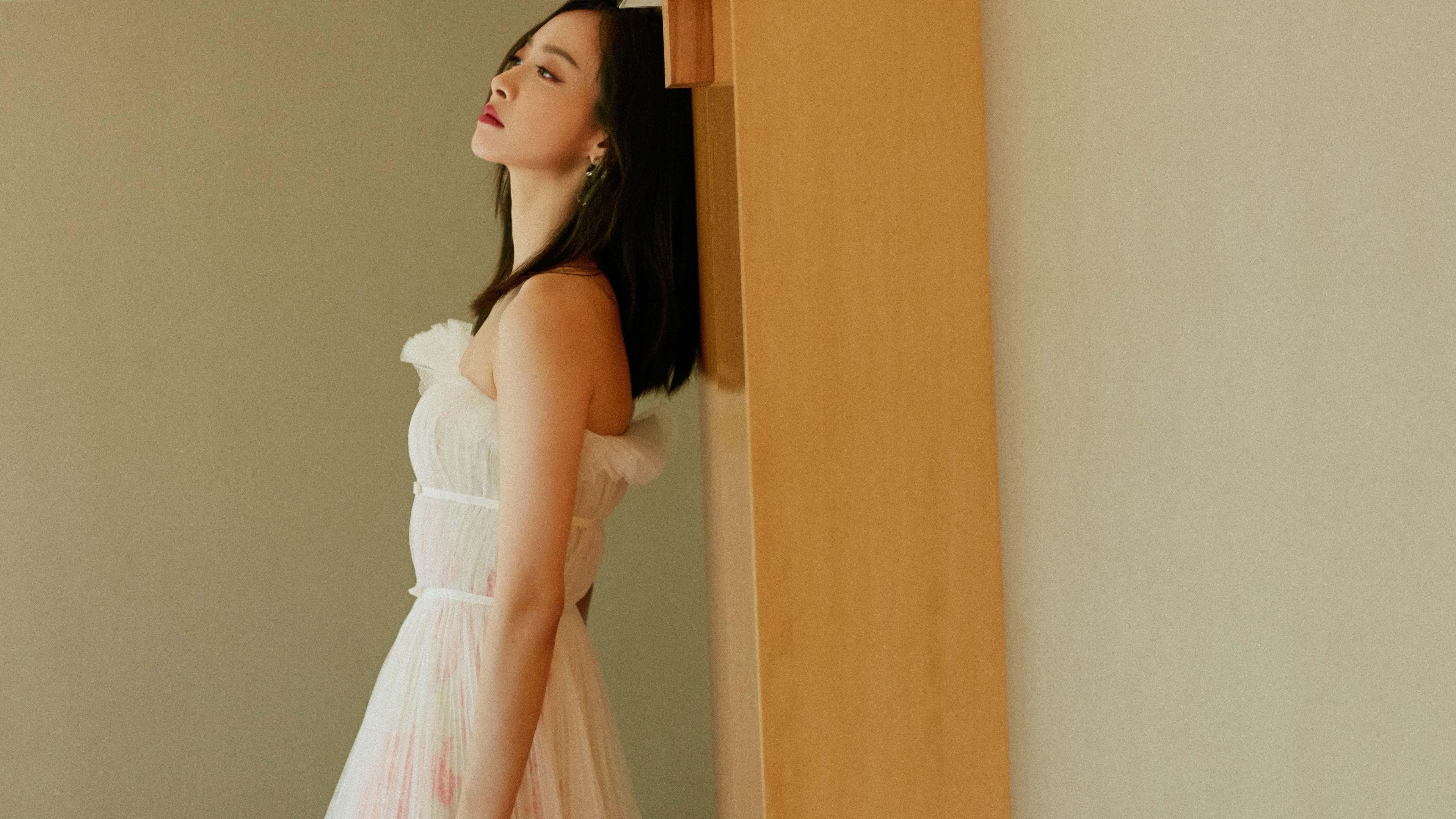 季后赛抢七之夜,米切尔高举火炬,完成一场燃烧的教科书